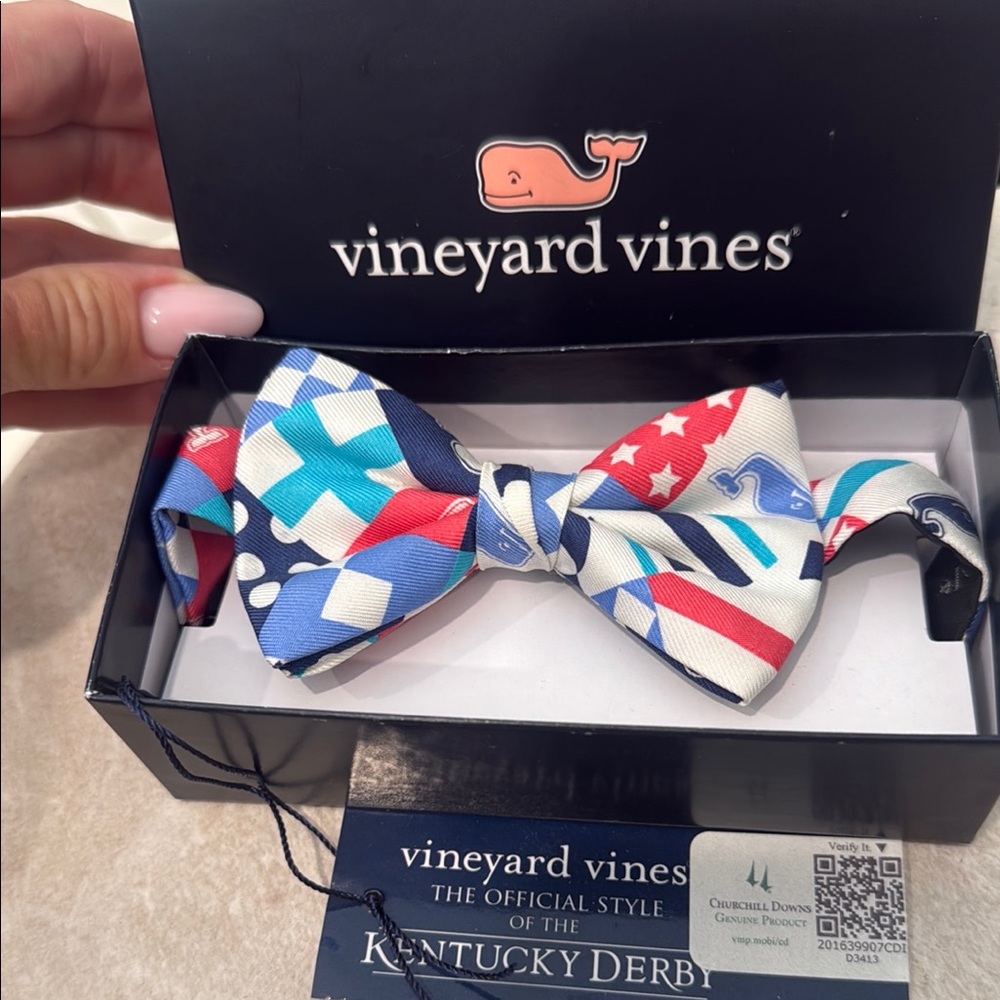 Vineyard Vines Boys Kentucky Derby Pattern Bow Tie - Pink, White & Blue